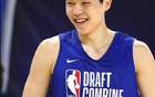 行情上漲！楊瀚森試訓(xùn)兩小時(shí)，魔術(shù)總裁留言：期待NBA再戰(zhàn)！